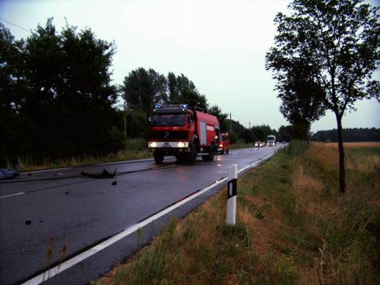 Fahrzeugbrand nach Verkehrsunfall auf der B187