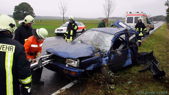 VKU auf der B187 zwischen Jessen und Listerfehrda