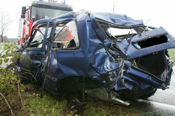 VKU auf der B187 zwischen Jessen und Listerfehrda
