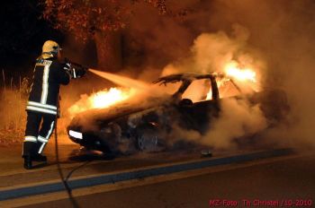 PKW-Brand zwischen Jessen und Schweinitz