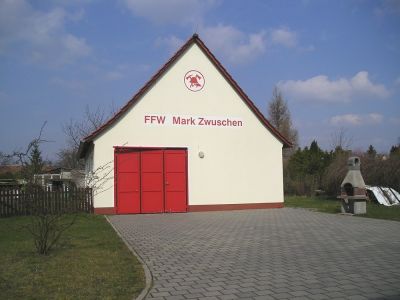 Gerätehaus Mark Zwuschen