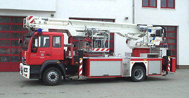 Teleskopmast Bronto Skylift TM 27